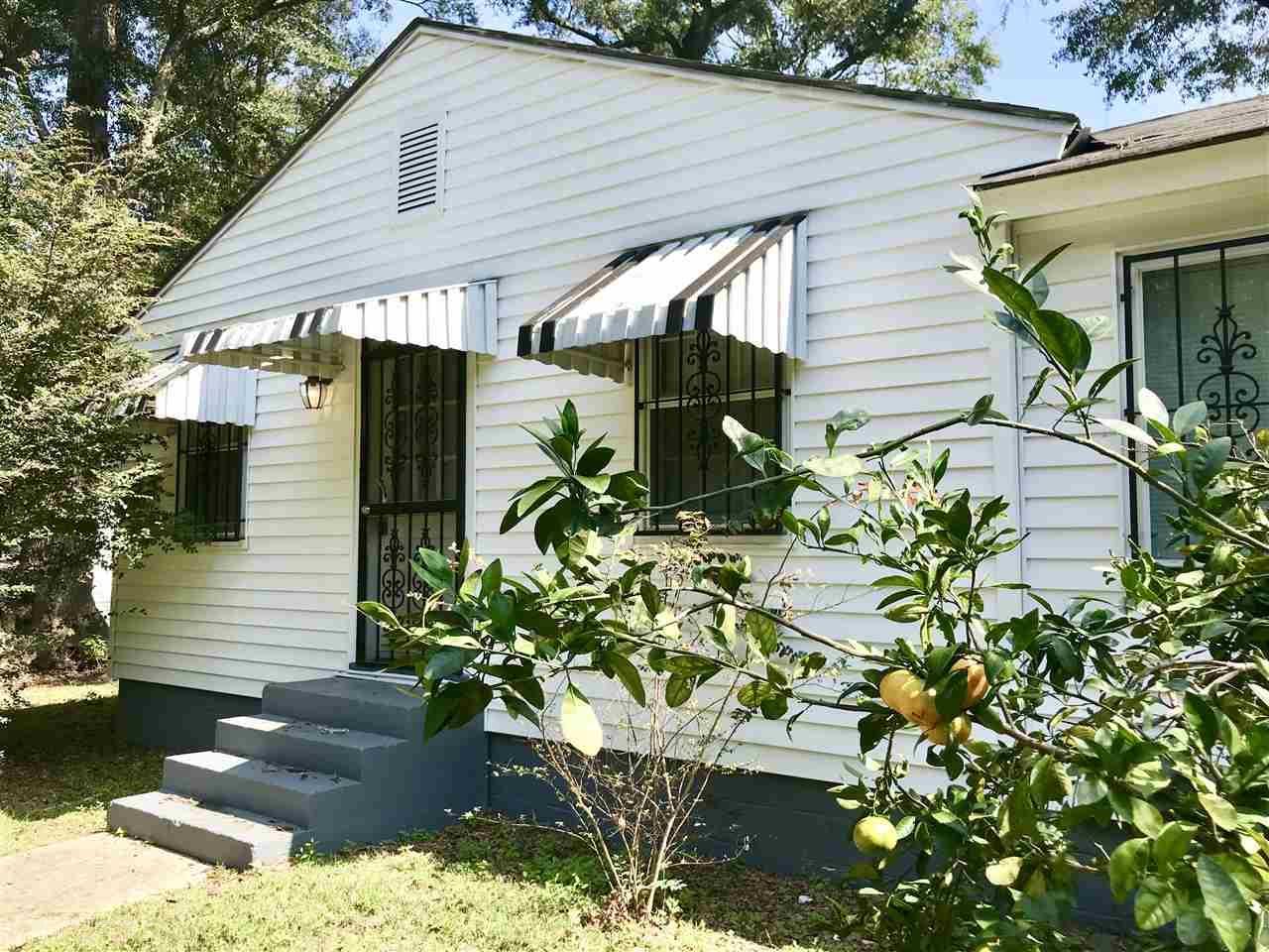108 Village Cir - Photo 1