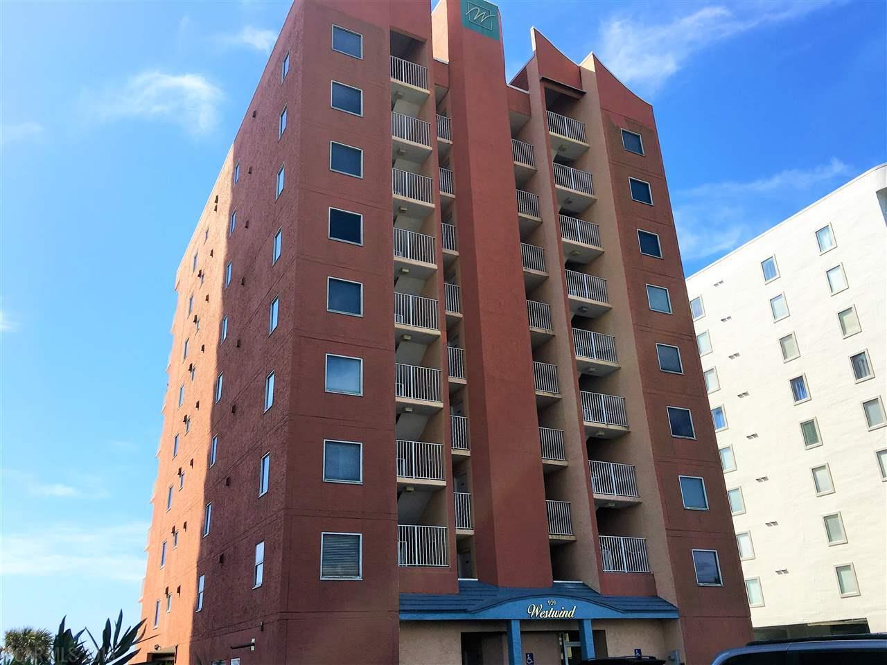 939 Beach Blvd - Photo 1