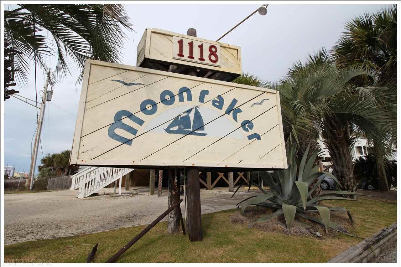 1118 Beach Blvd - Photo 1