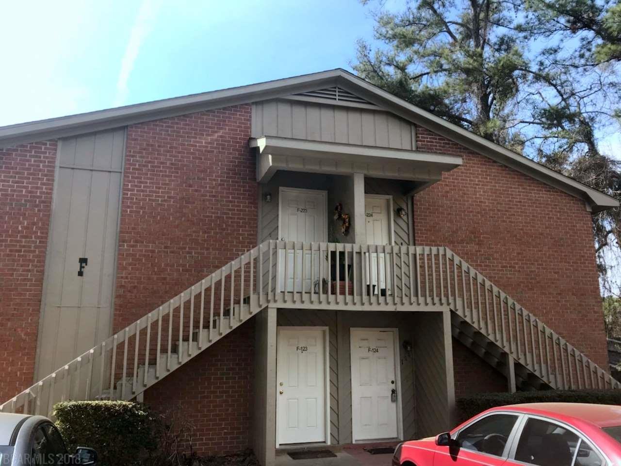 512 Lake Forest Blvd - Photo 1