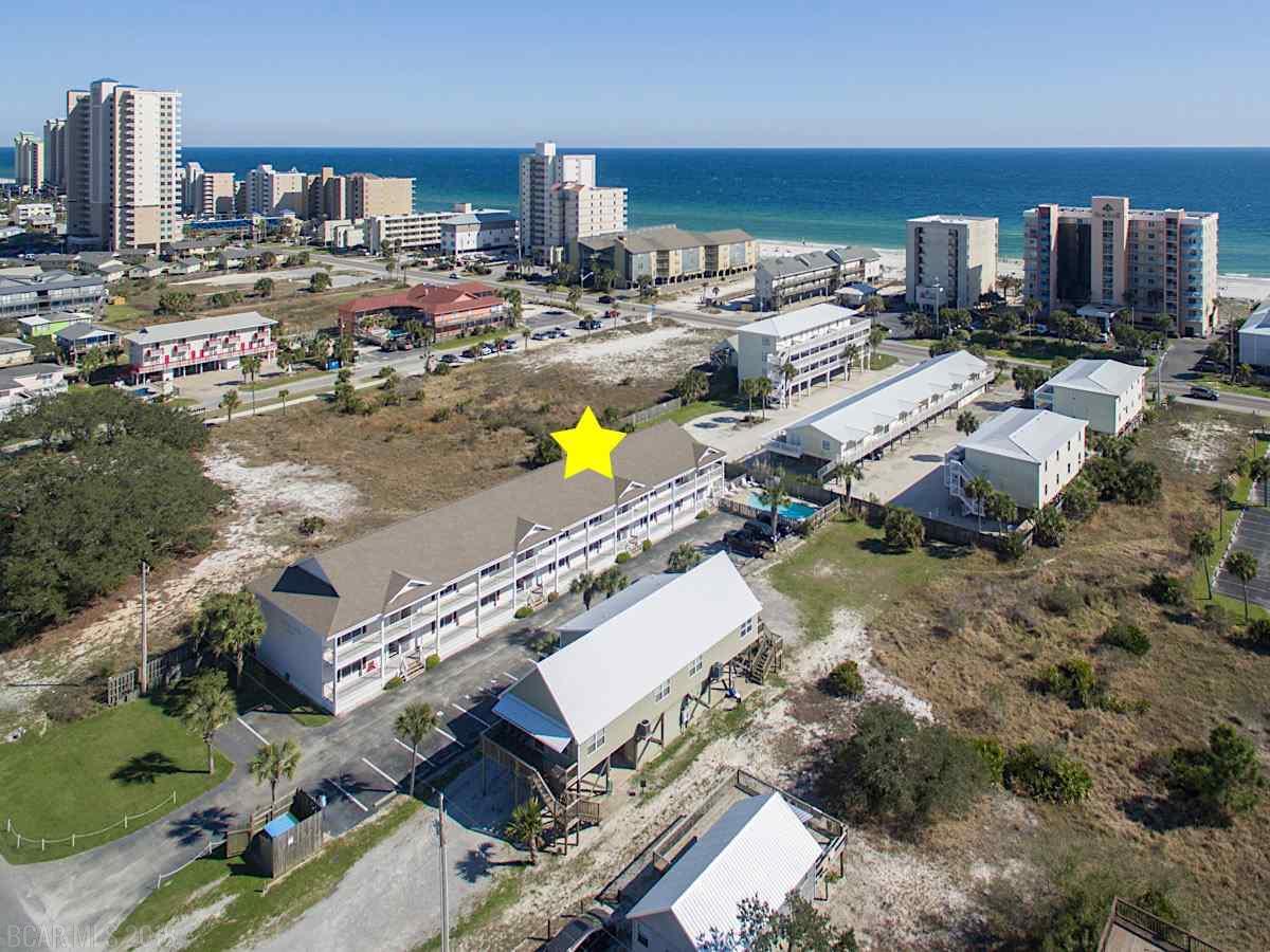 1117 Lagoon Avenue - Photo 1