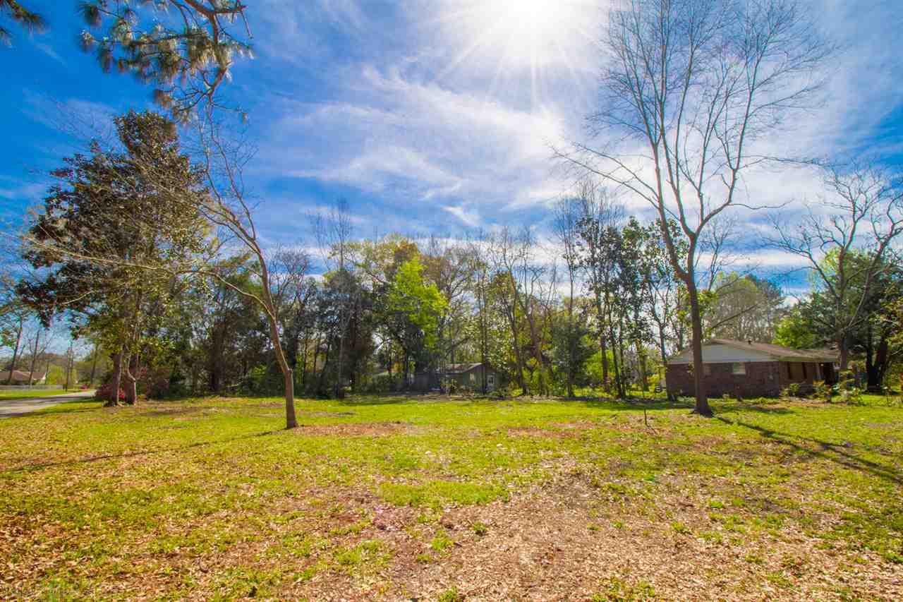 12695 Illinois Street - Photo 1