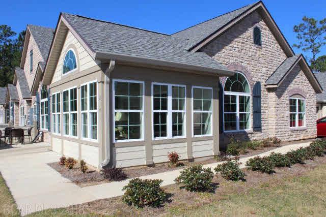 1302 Holmes Ave - Photo 1
