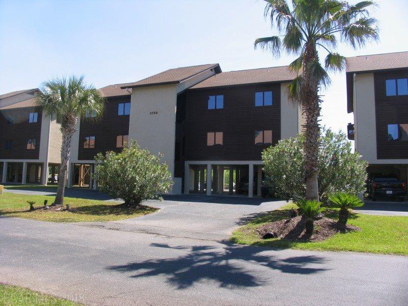 4170 Spinnaker Dr - Photo 1