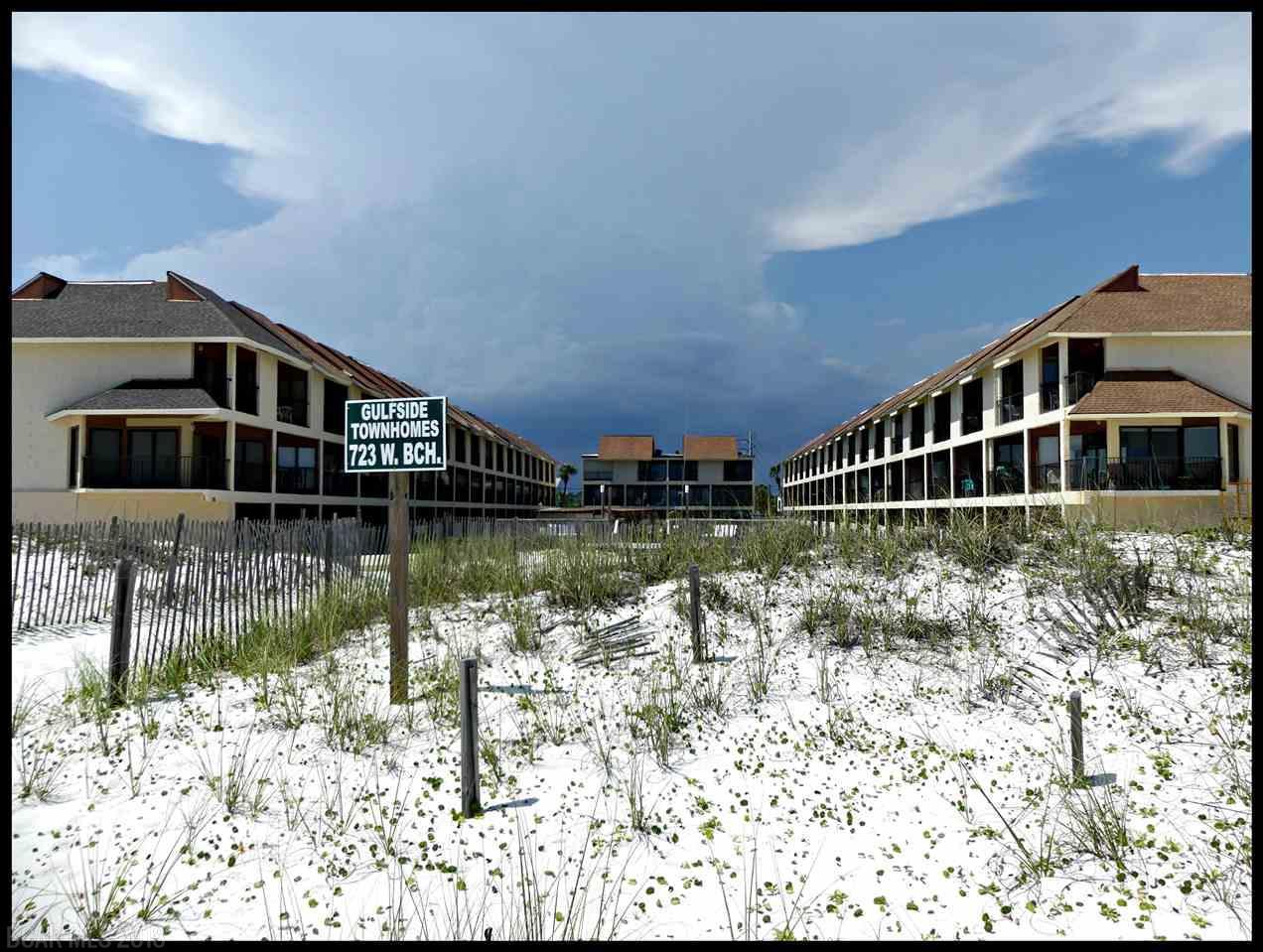 723 Beach Blvd - Photo 1