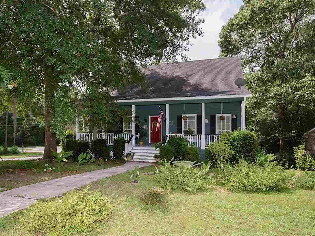 200 Avon Circle - Photo 1