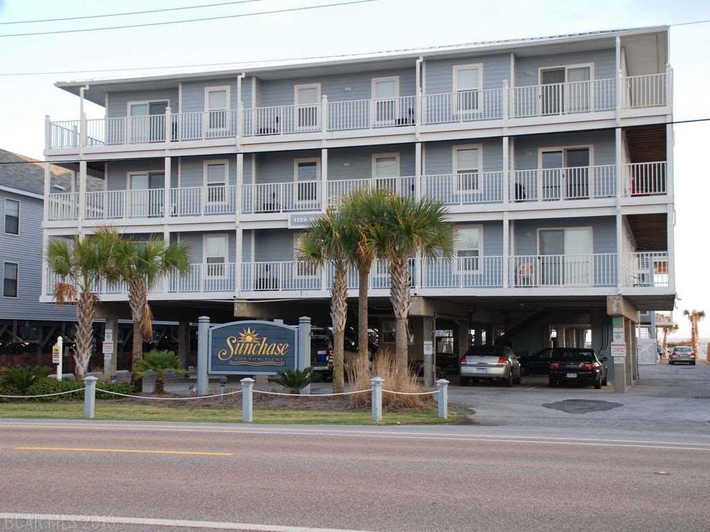 1129 Beach Blvd - Photo 1
