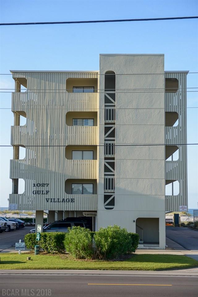1027 Beach Blvd - Photo 1