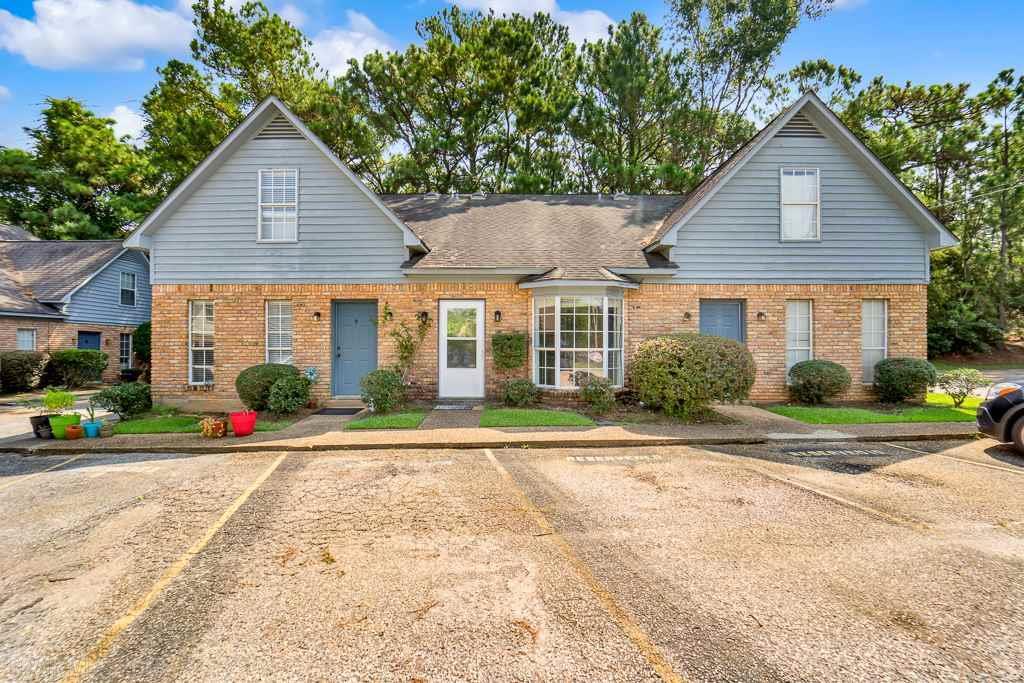 600 Cheshire Lane - Photo 1