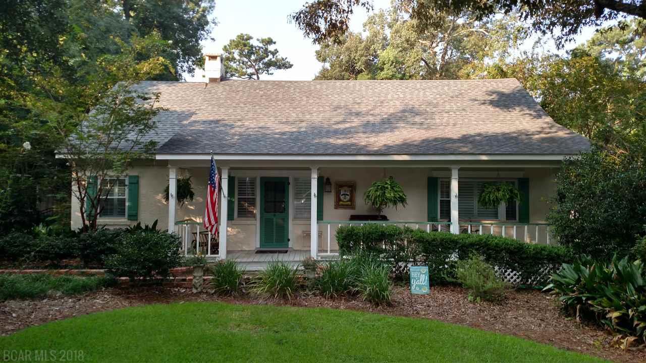 118 Pecan Avenue - Photo 1