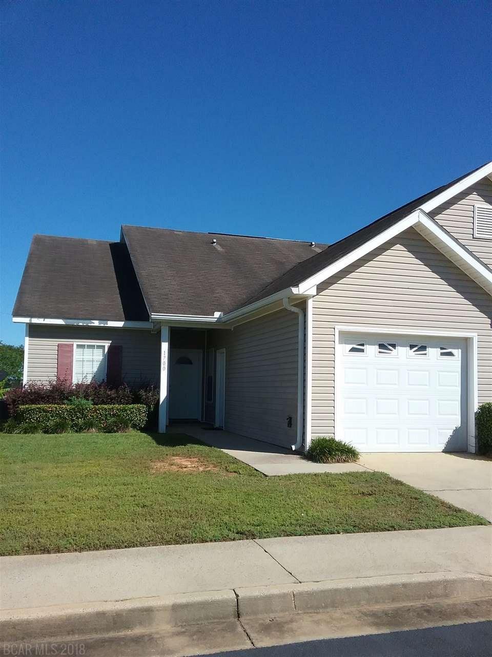 2651 Juniper St - Photo 1