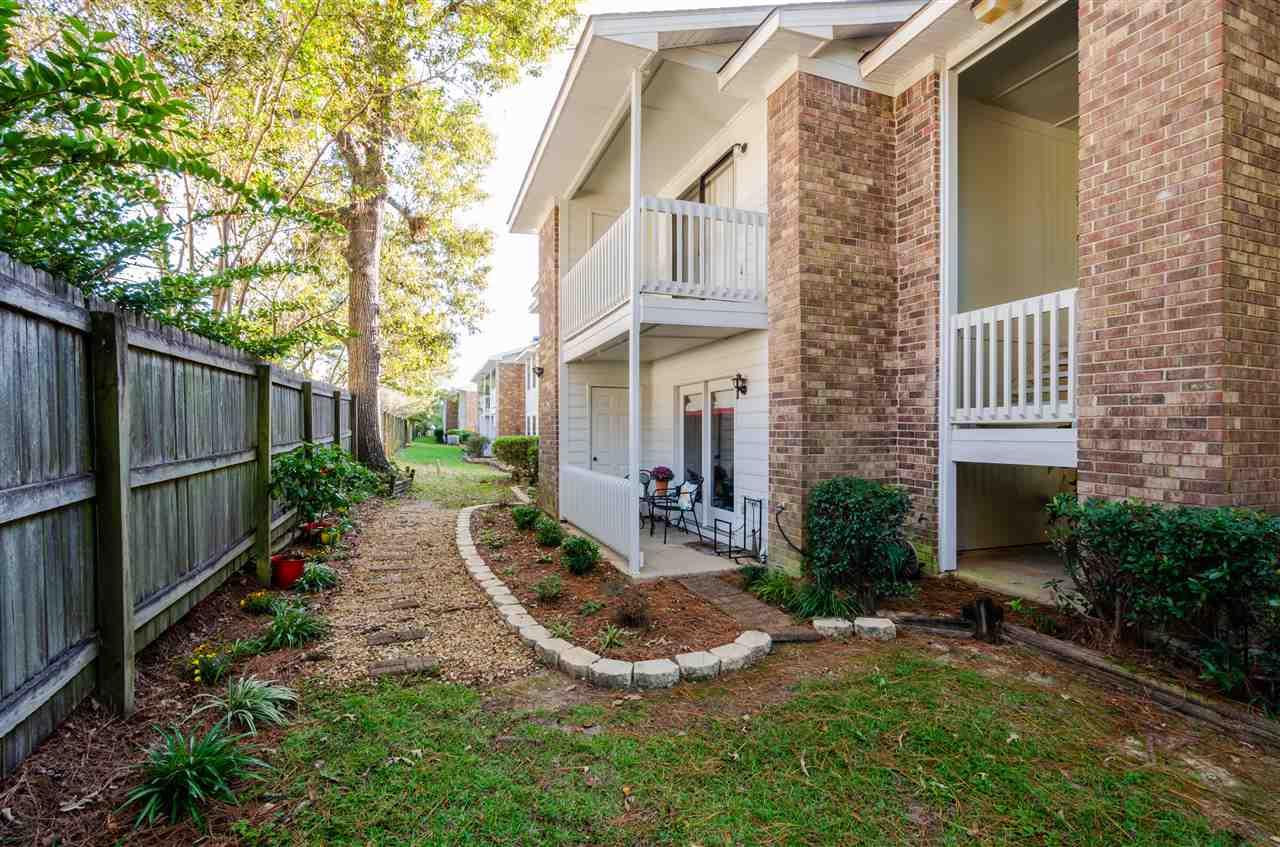 1251 Henckley Ave - Photo 1
