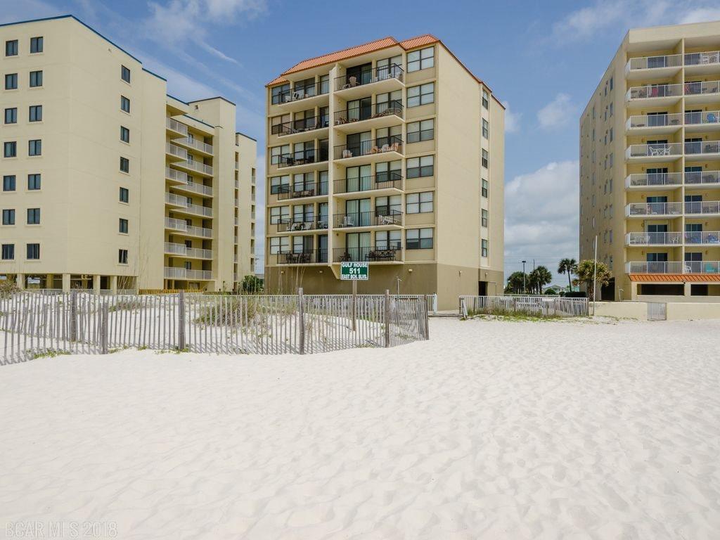 511 Beach Blvd - Photo 1