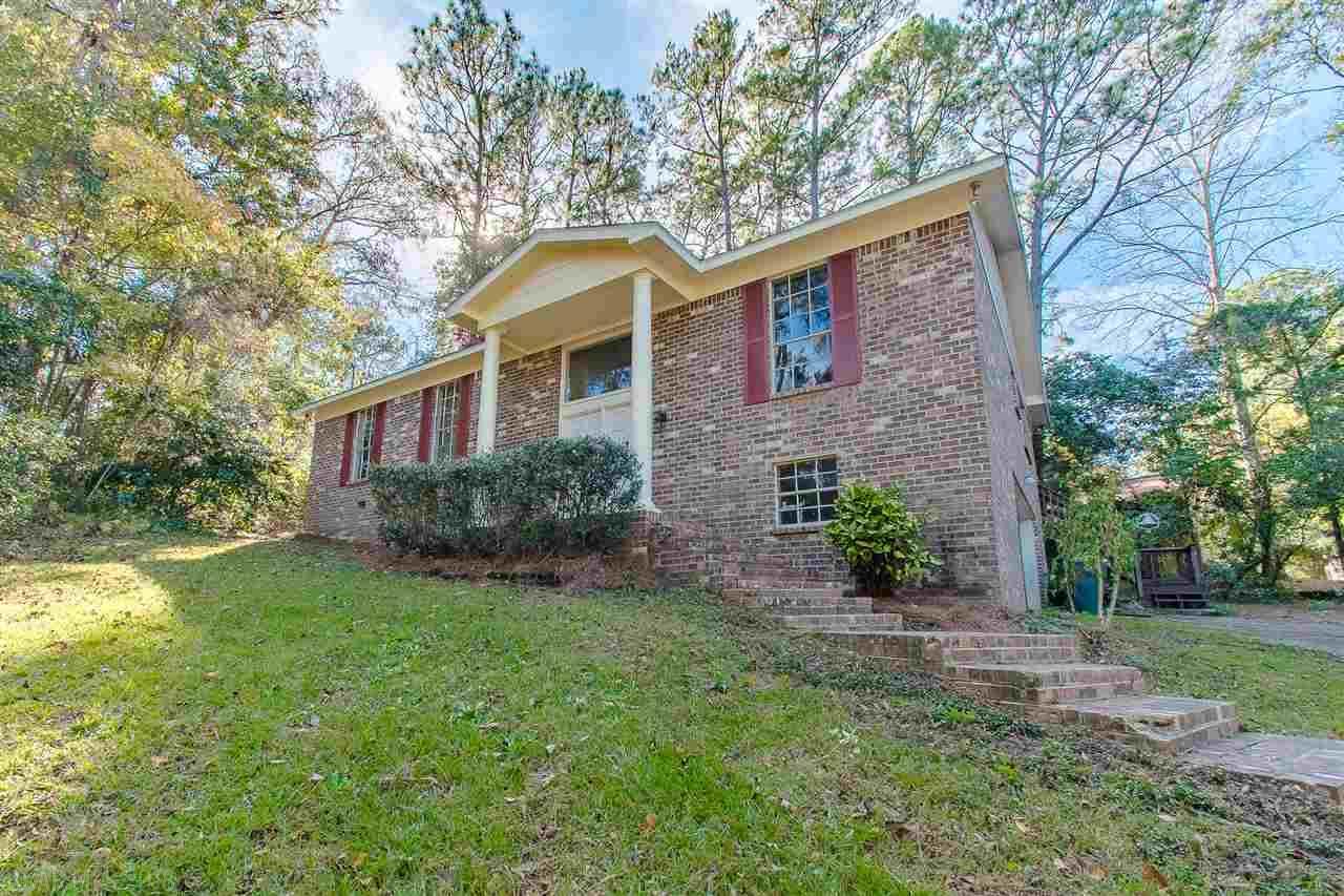 104 Glenwood Cir - Photo 1