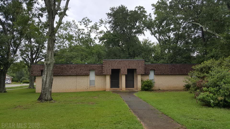 220 Verbena Avenue - Photo 1