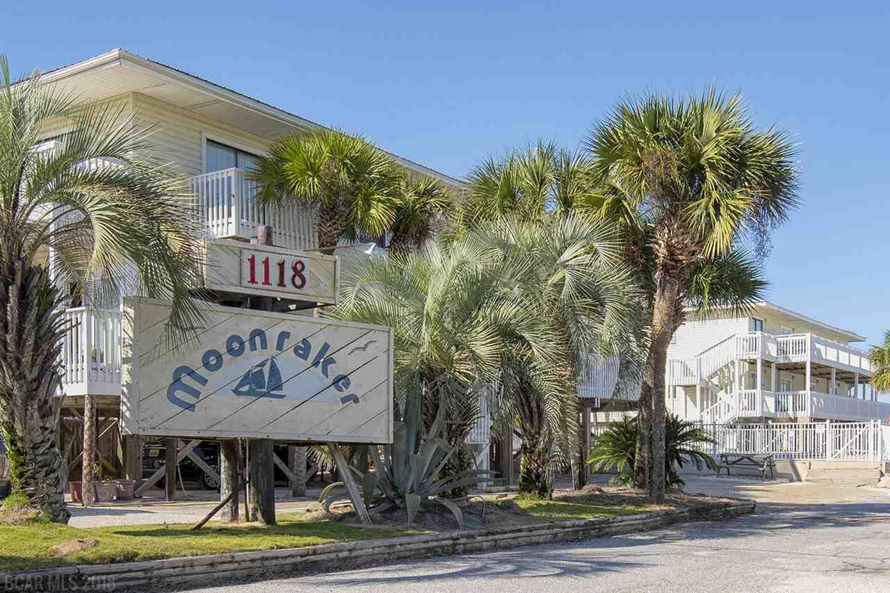 1118 Beach Blvd - Photo 1