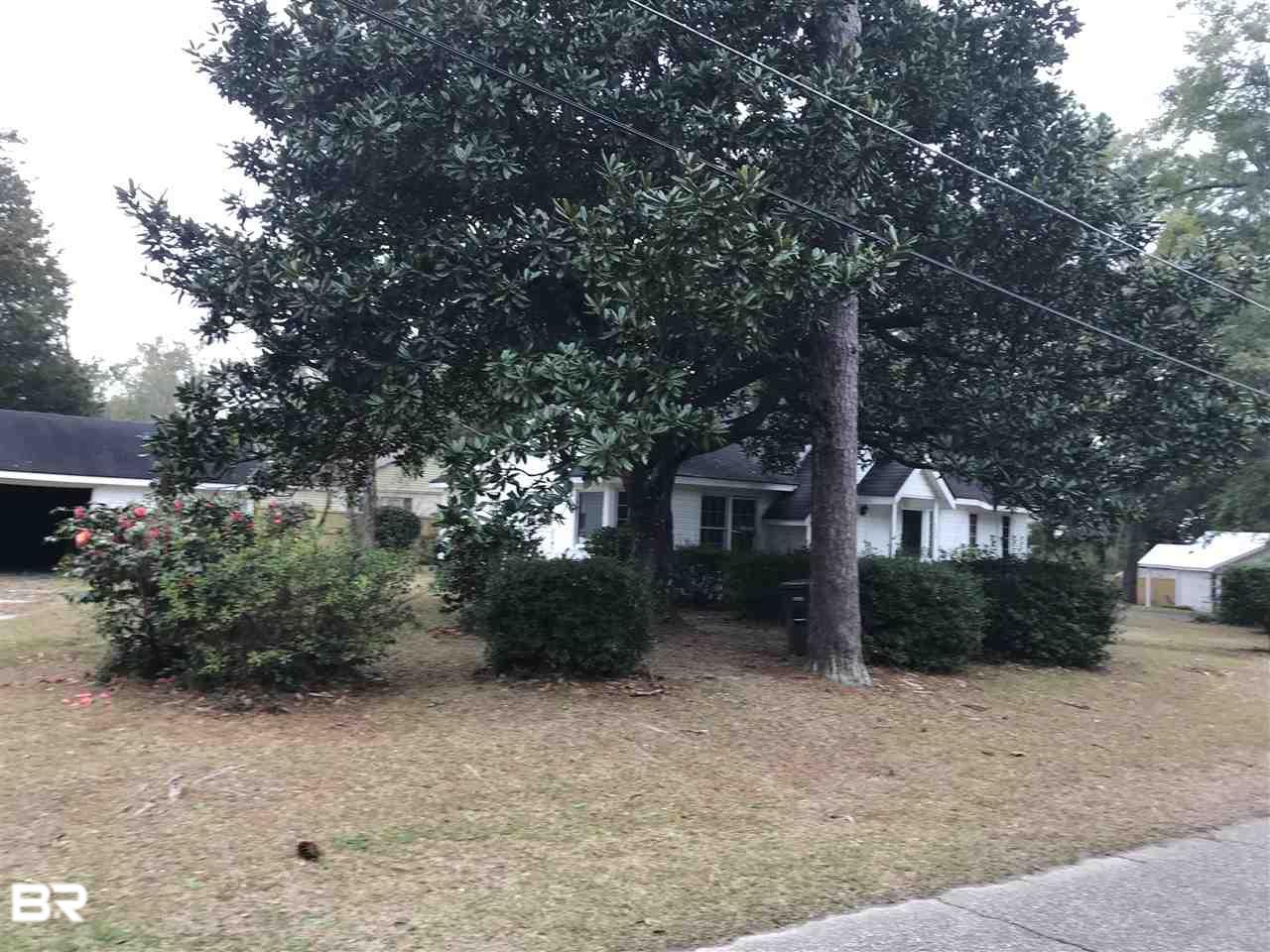 126 Nichols Avenue - Photo 1