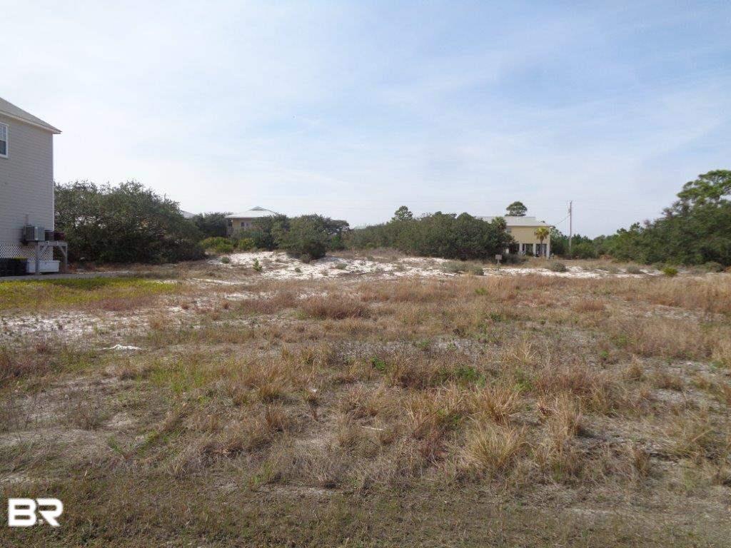 465 Breakers Lane - Photo 1