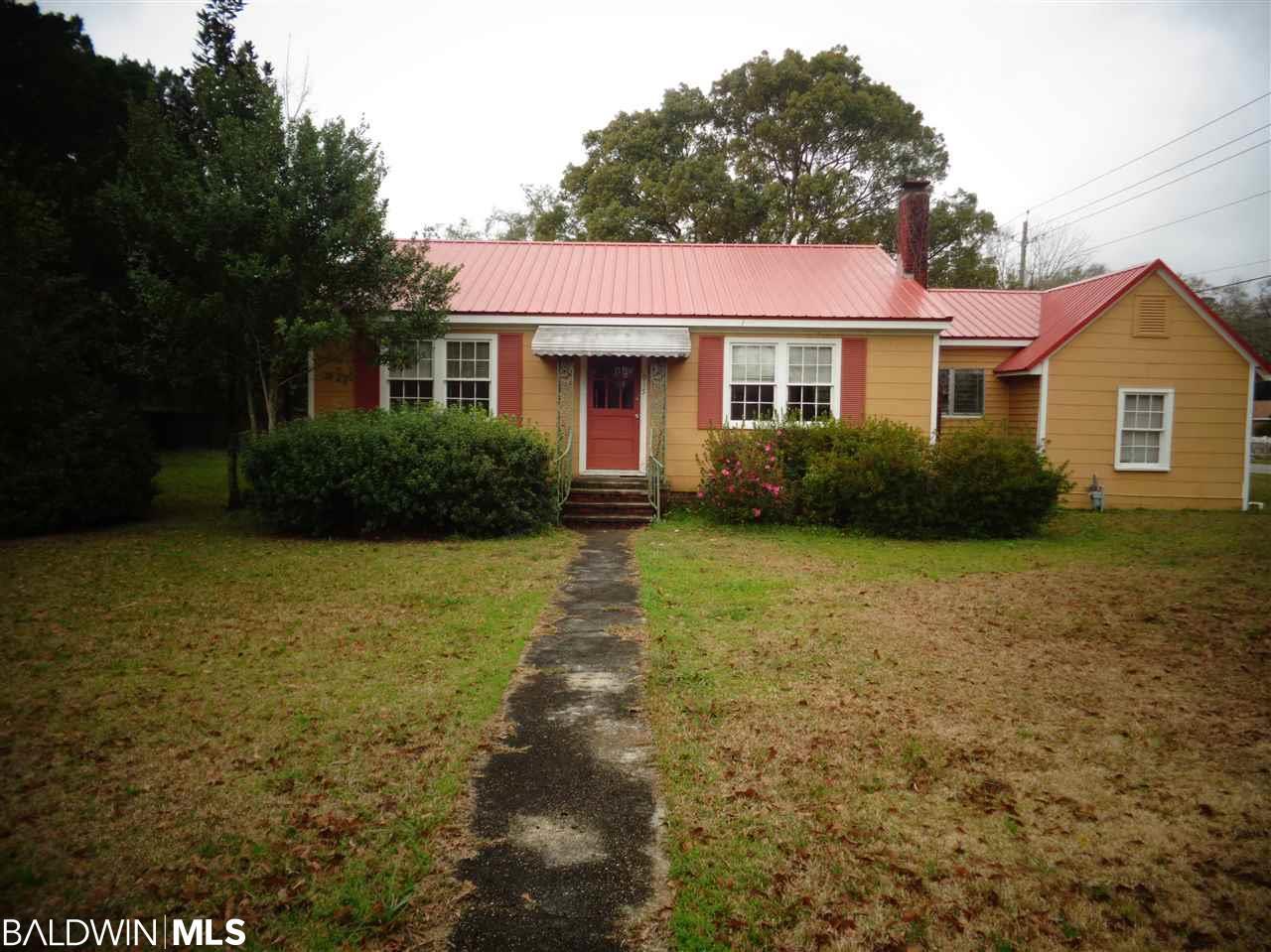 915 Alston Street - Photo 1