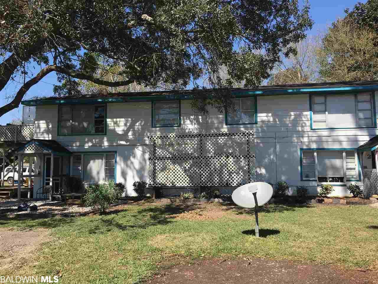 9330 Pinewood Av - Photo 1