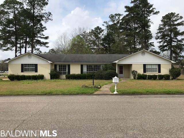 2101 Wildwood Dr - Photo 1