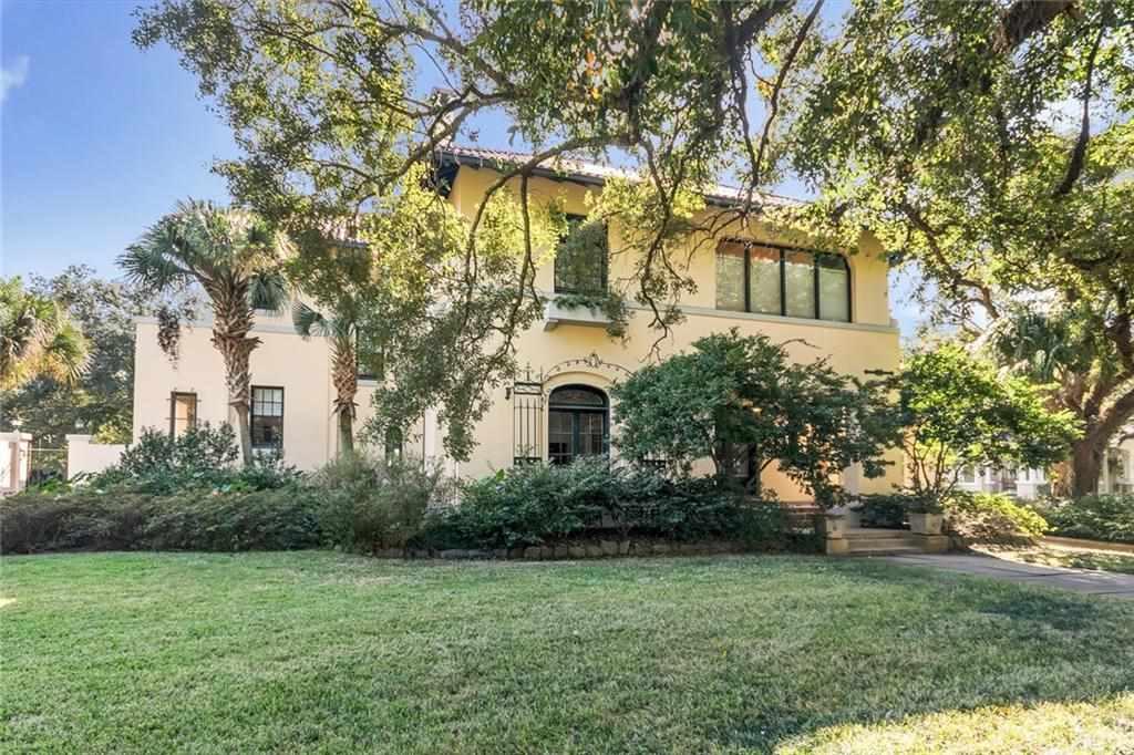 1615 Government St - Photo 1