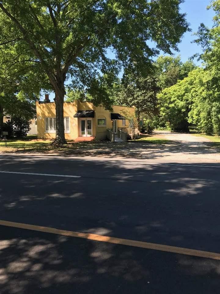22799 Milwaukee Street - Photo 1