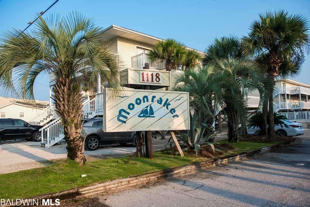 1118 Beach Blvd - Photo 1