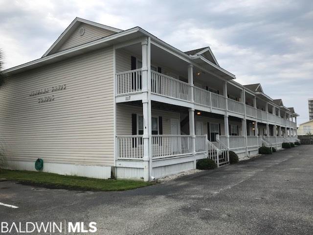1117 Lagoon Avenue - Photo 1