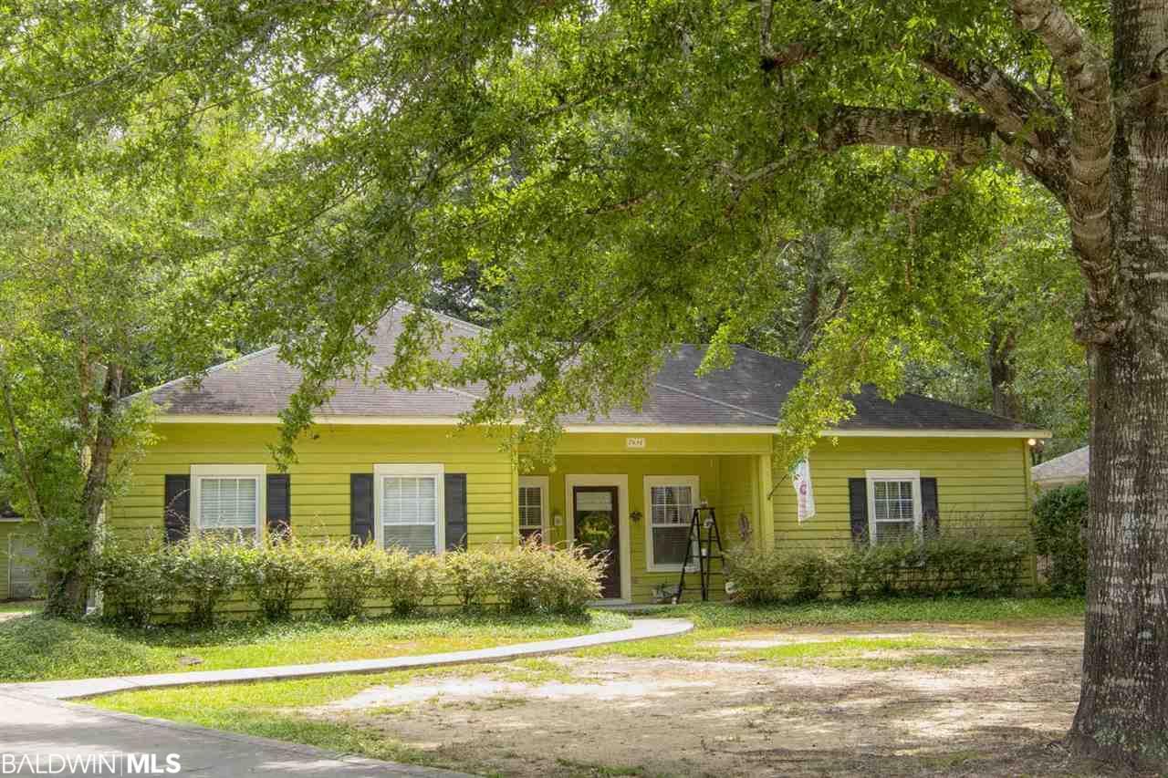 7894 Riverwood Dr - Photo 1