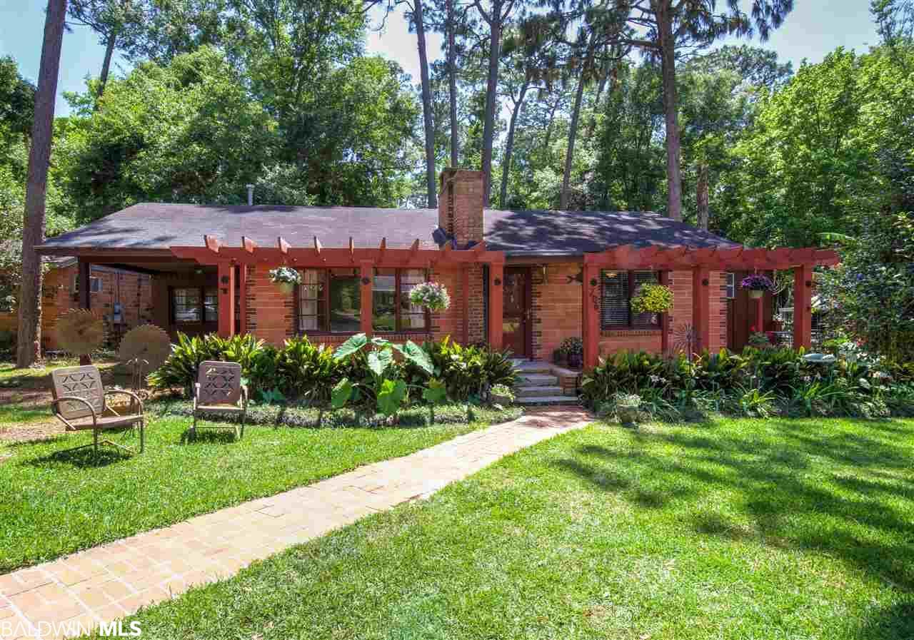 206 Orange Avenue - Photo 1