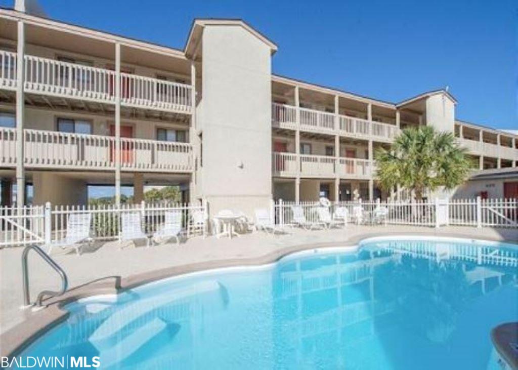930 Beach Blvd - Photo 1