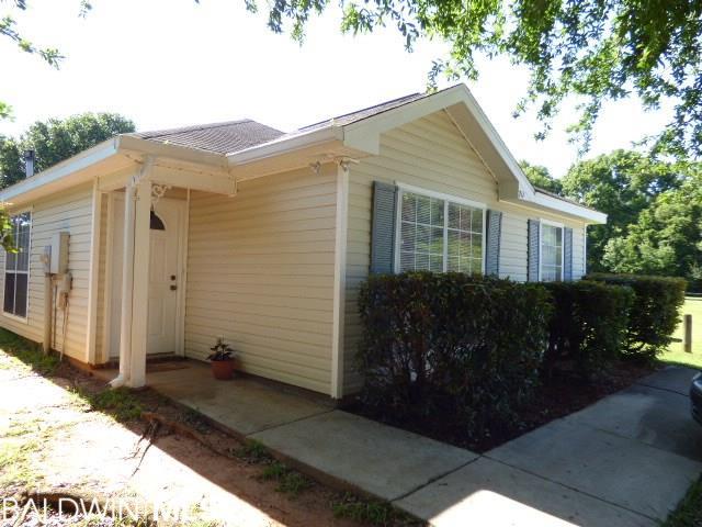 711 Crystal Wells - Photo 1
