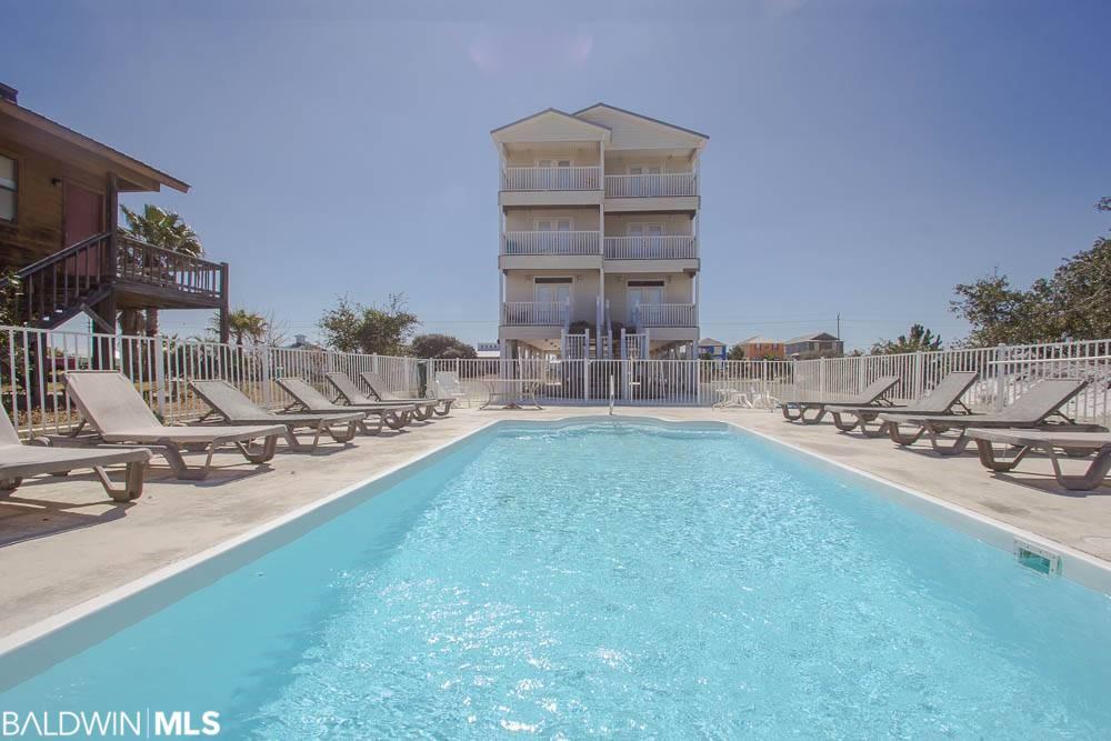 1432 A Lagoon Avenue - Photo 1
