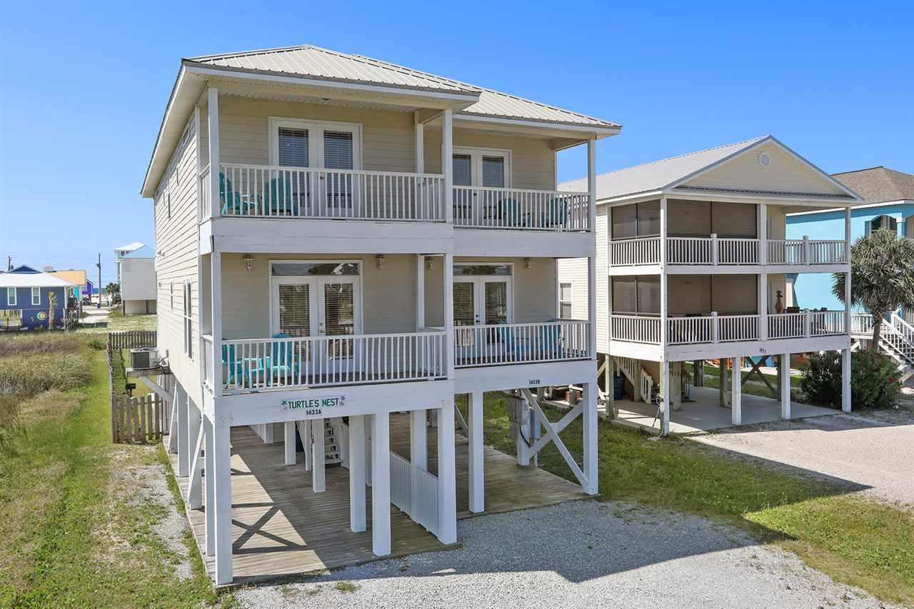 1433 Lagoon Avenue - Photo 1