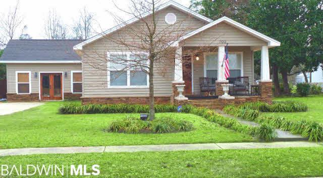 702 Pensacola Avenue - Photo 1