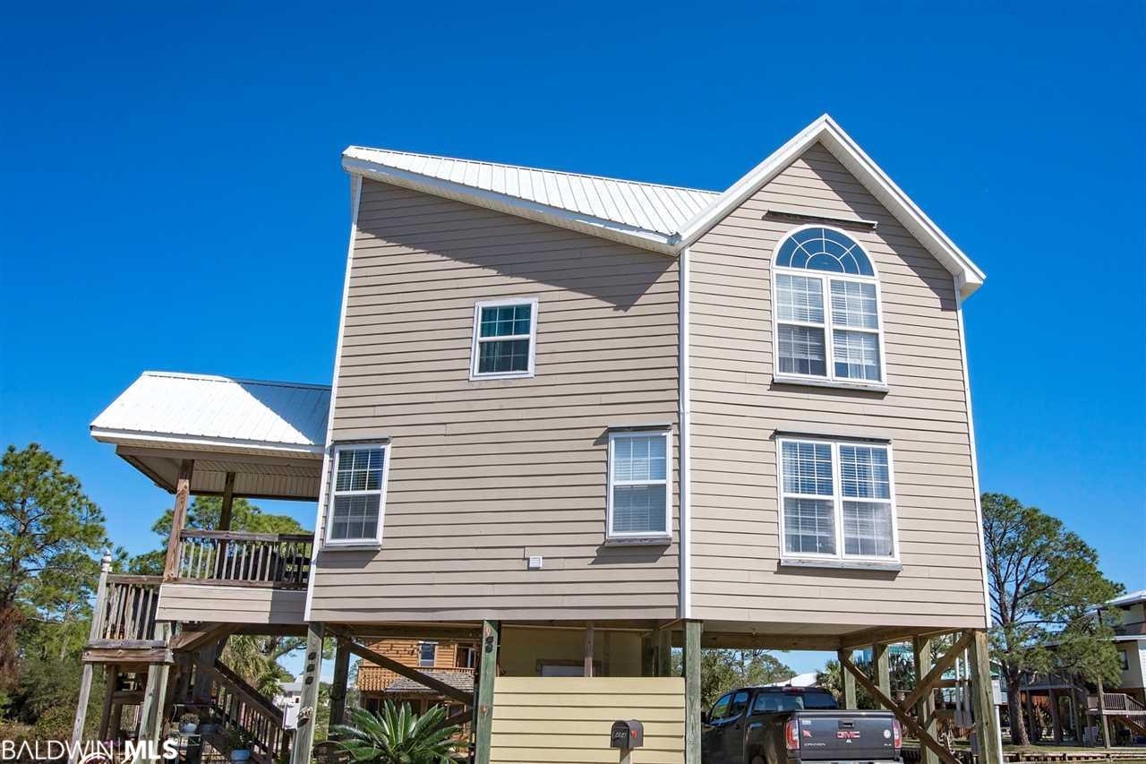 404 4th Street - Photo 1