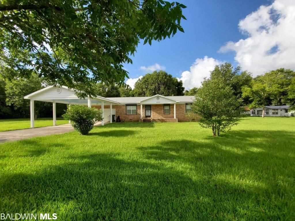 19070 Keller Rd - Photo 1