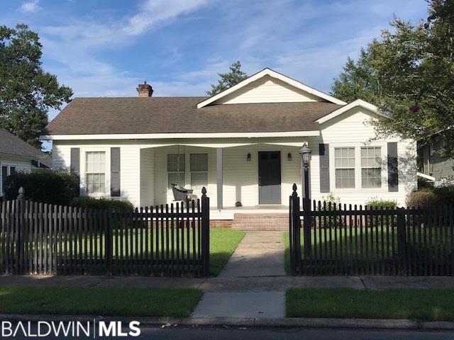 604 Evergreen Avenue - Photo 1