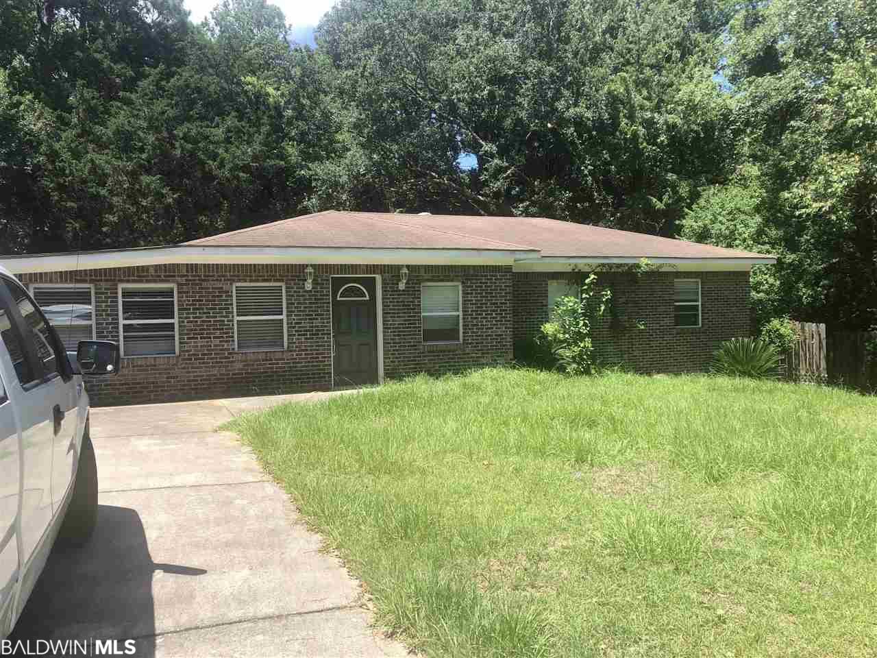503 Dogwood Av - Photo 1
