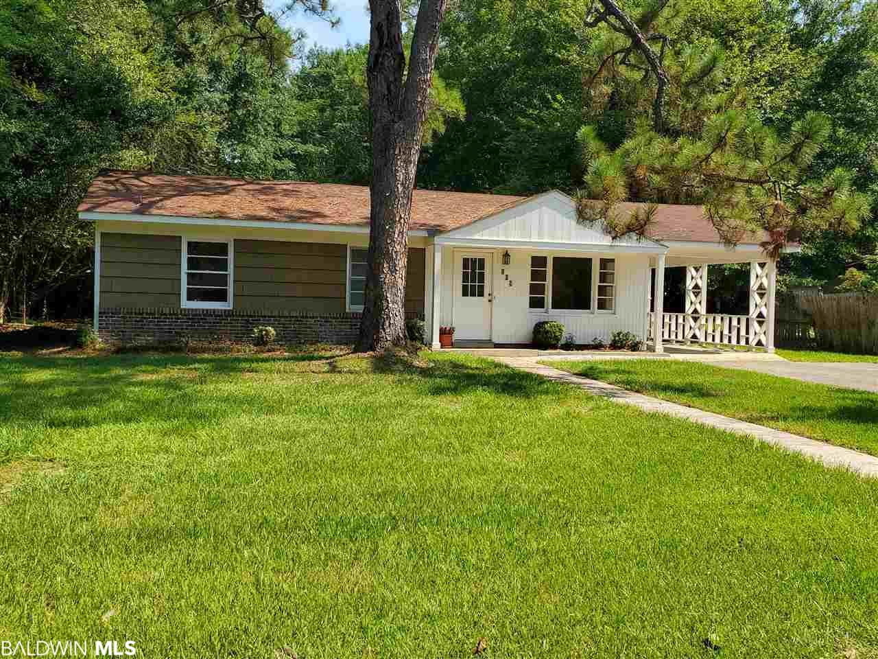109 Lynbrook Drive - Photo 1