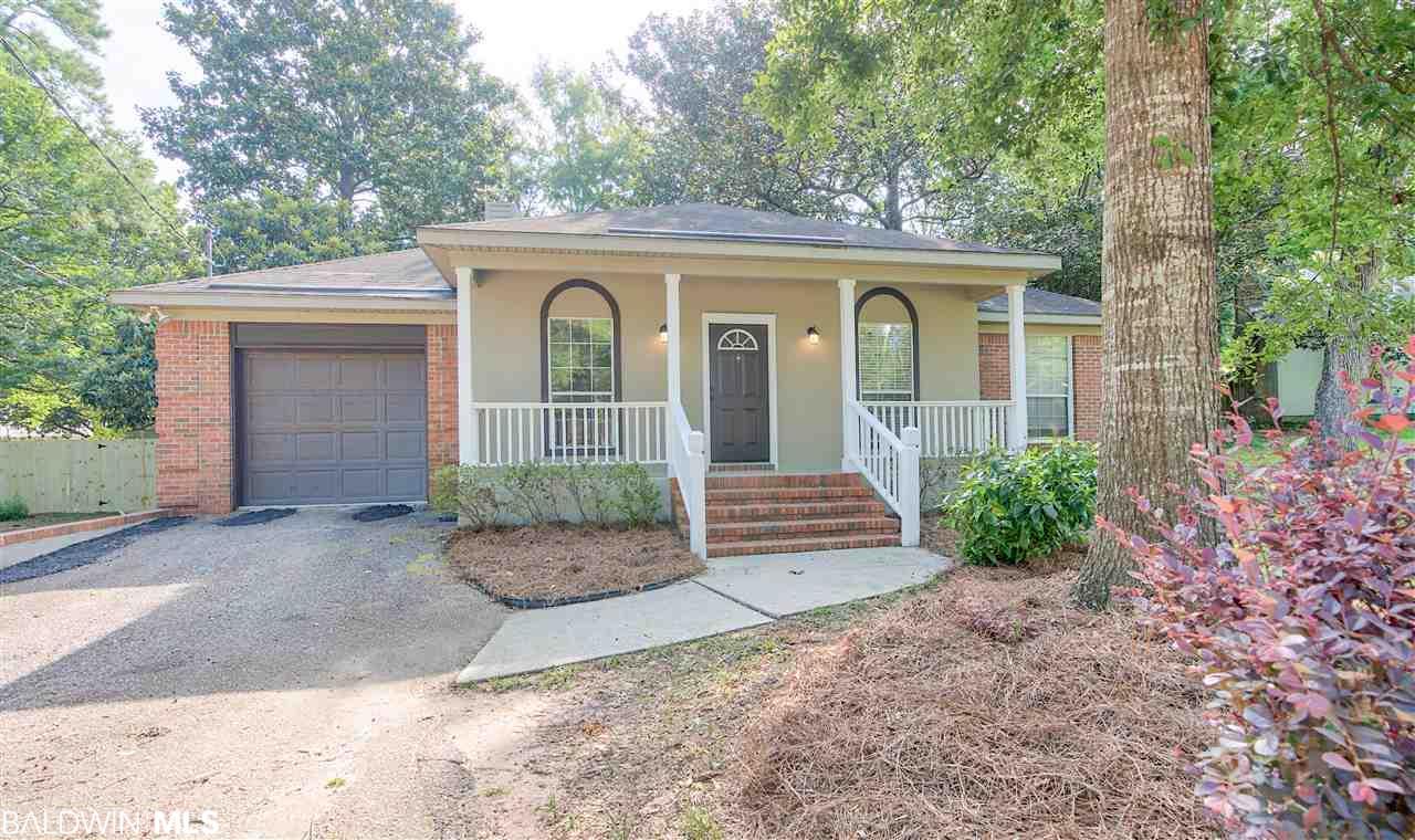 105 Rainer Cir - Photo 1