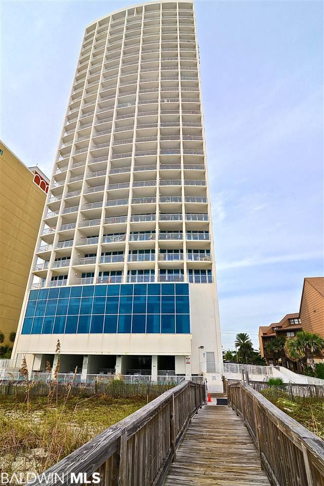 521 Beach Blvd - Photo 1