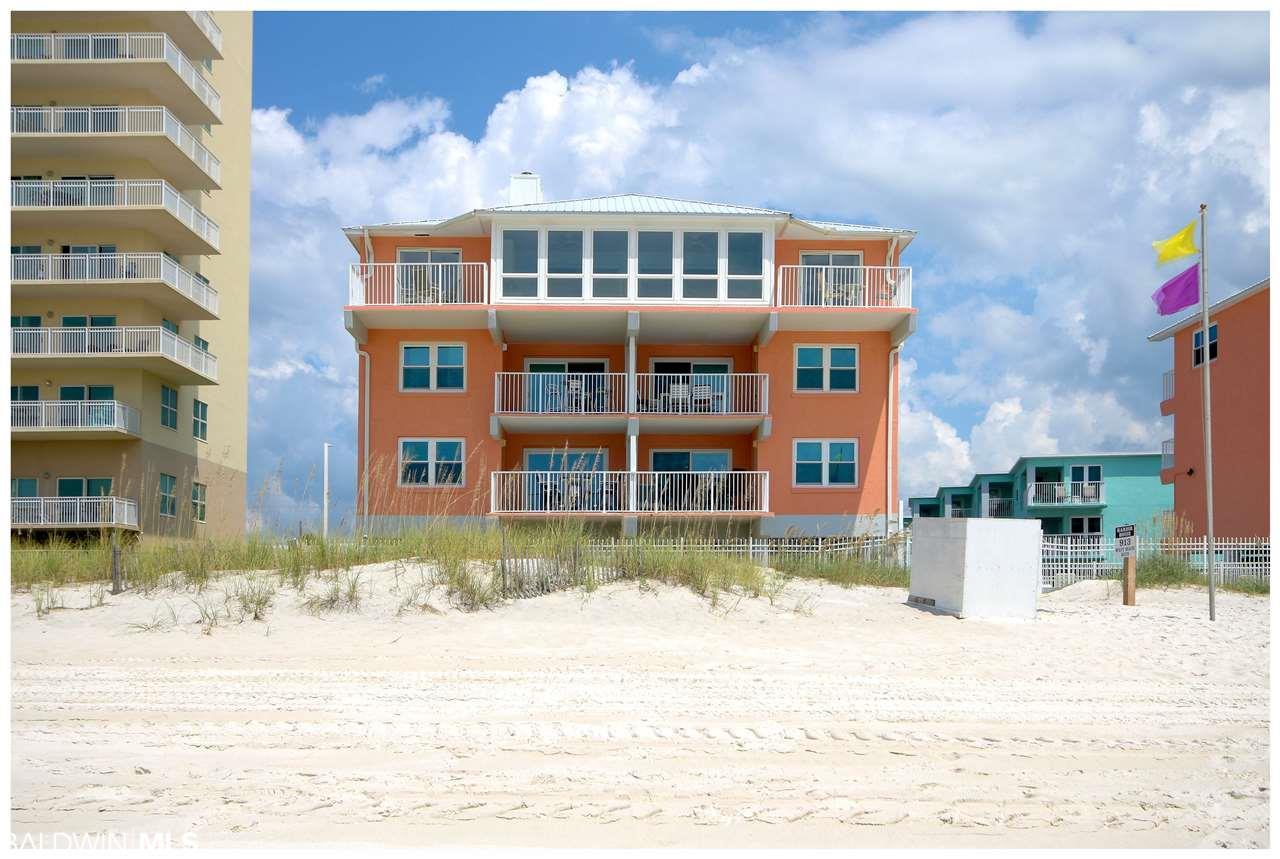 913 Beach Blvd - Photo 1