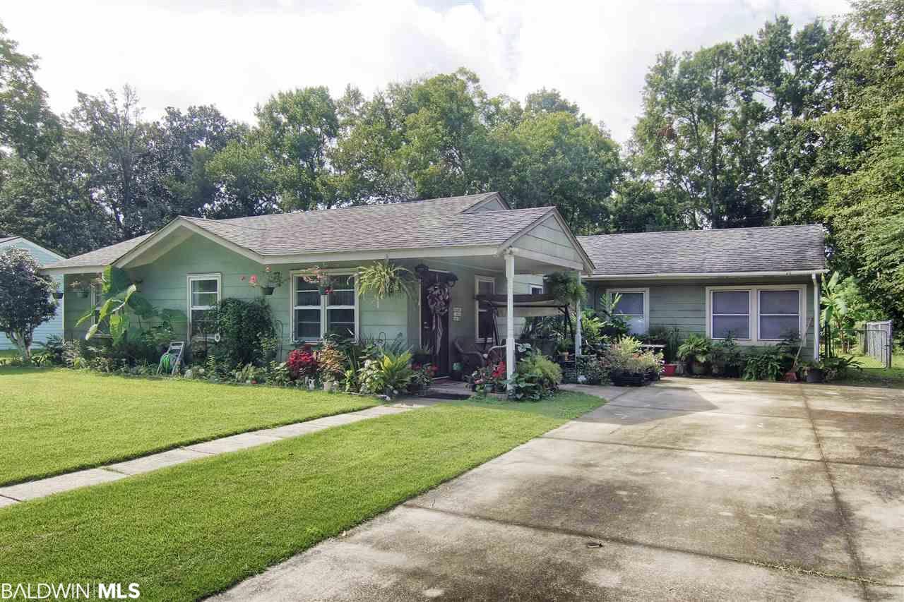 610 Orange Avenue - Photo 1