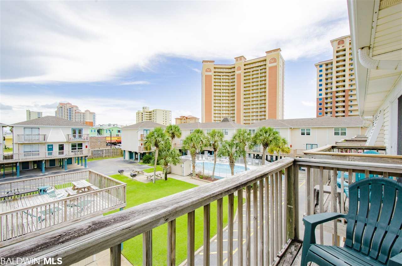 372 Beach Blvd - Photo 1