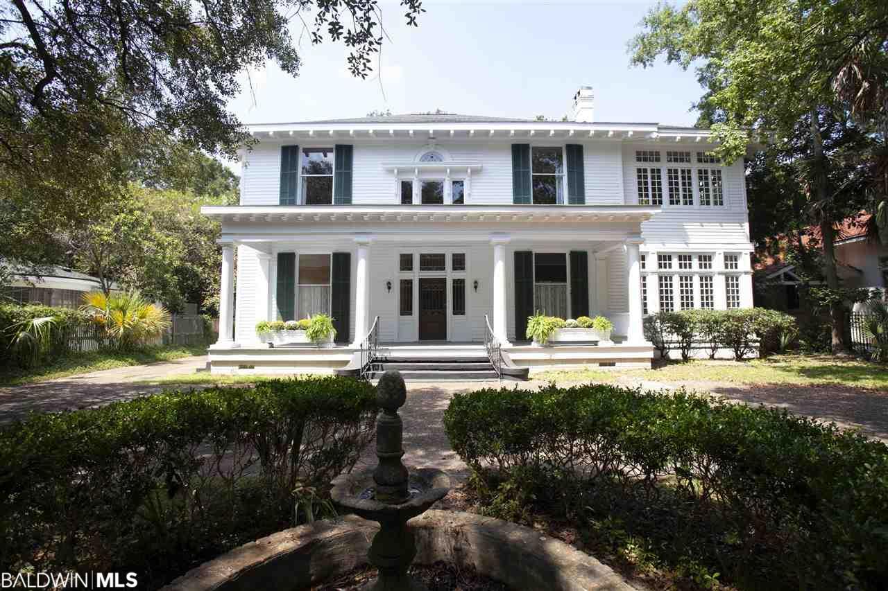 1658 Government St - Photo 1