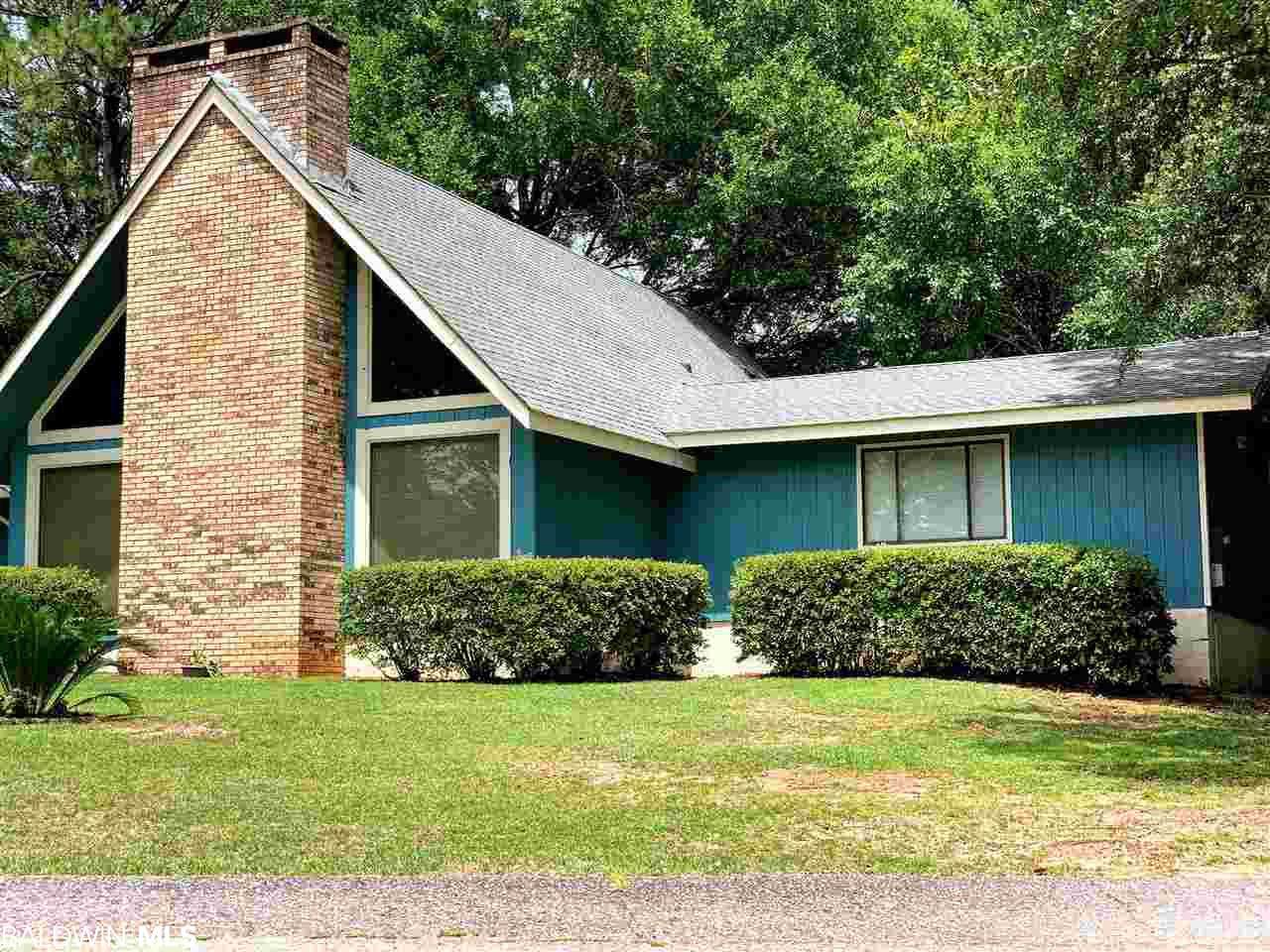 101 James Cir - Photo 1