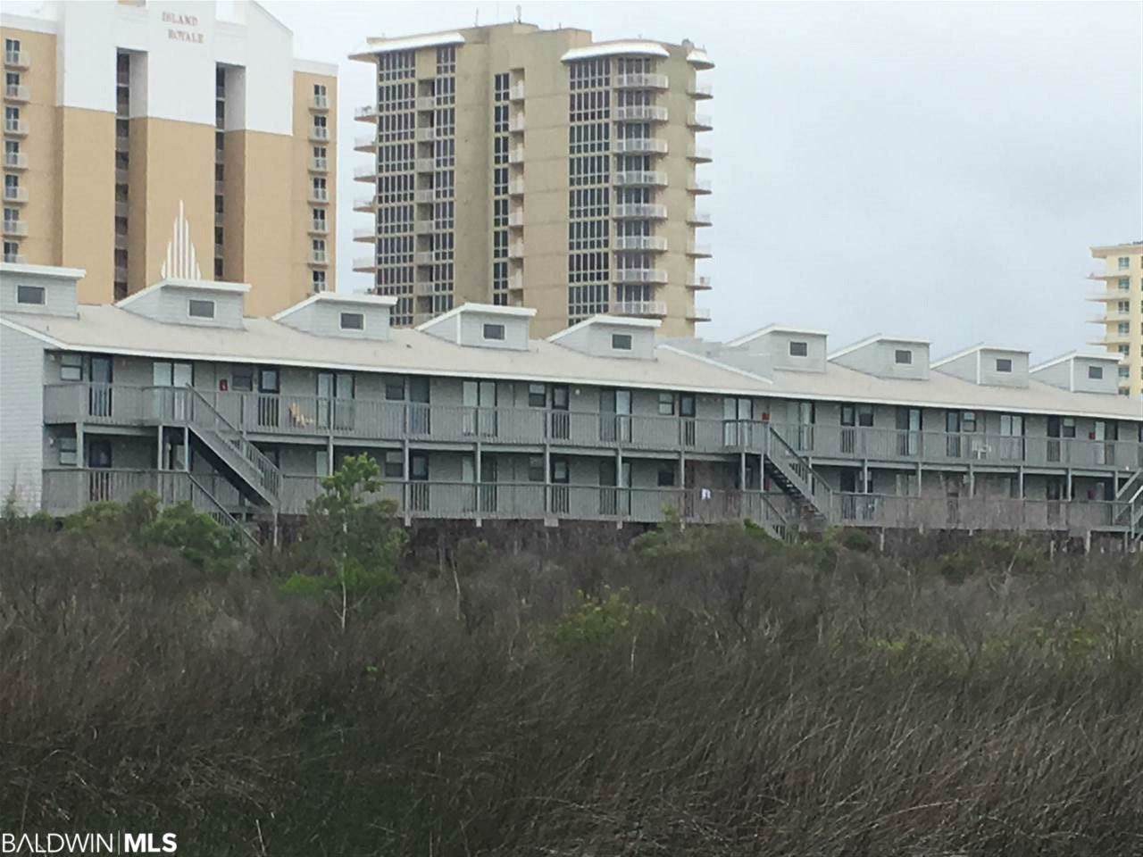 728 Beach Blvd - Photo 1