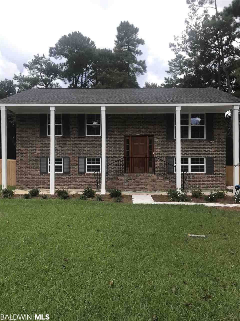 1014 Caroline Avenue - Photo 1
